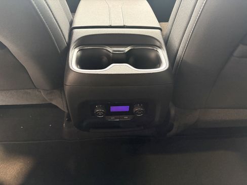 New 2026 Chevrolet Traverse LT w/ Midnight/Sport Edition AWD/4WD image 20