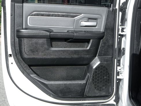 Used 2022 RAM 3500 Big Horn image 33