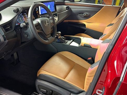 Certified 2024 Lexus ES 350 w/ Premium Package image 24