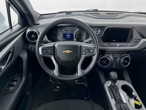 Used 2021 Chevrolet Blazer LT image 30