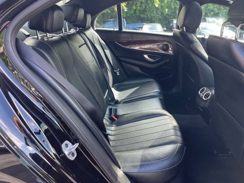 Used 2019 Mercedes-Benz E 300 image 18