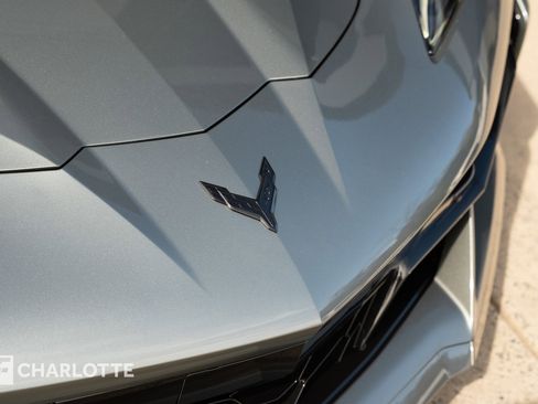 Used 2023 Chevrolet Corvette Z06 image 3