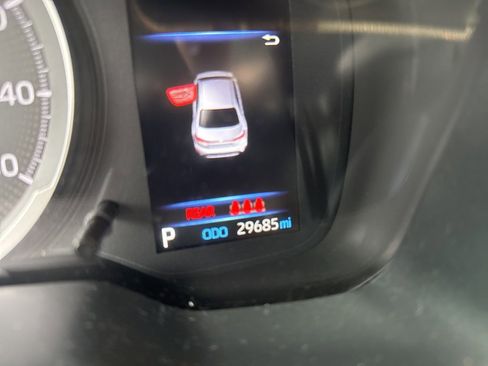 Certified 2020 Toyota Corolla LE image 3