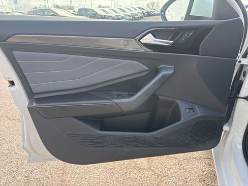 New 2026 Volkswagen Jetta SEL image 9