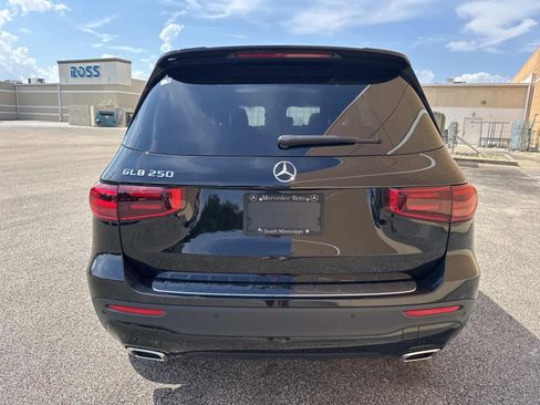 Used 2026 Mercedes-Benz GLB 250 image 7