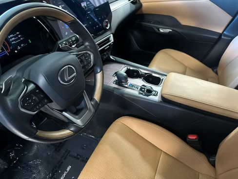Used 2025 Lexus RX 350 Premium FWD image 12