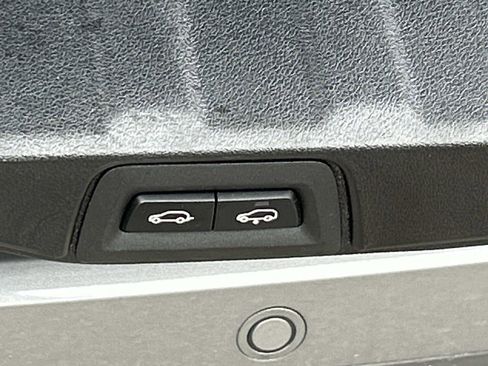 Used 2025 BMW X5 xDrive50e w/ M Sport Package image 14