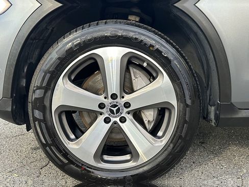 Used 2022 Mercedes-Benz GLC 300 4MATIC Coupe image 28