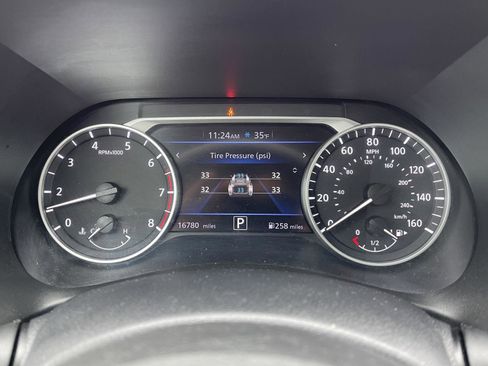 Used 2022 Nissan Sentra SV w/ All-Weather Package image 7