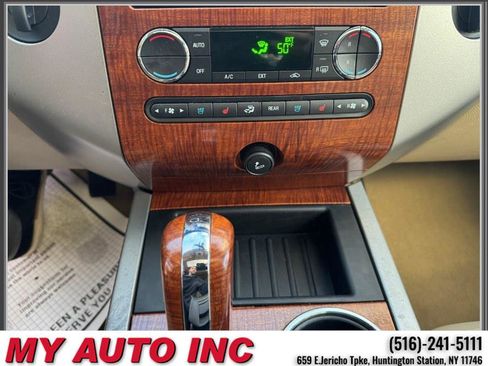 Used 2010 Ford Expedition Eddie Bauer image 17