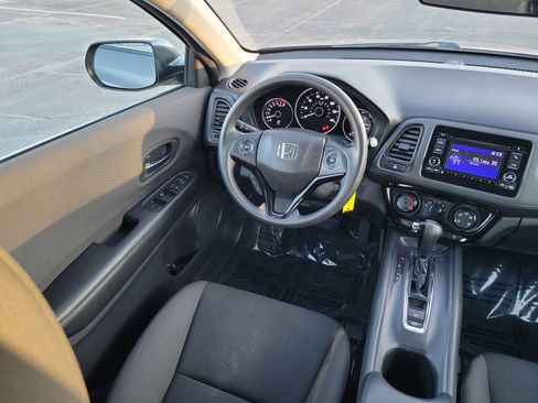 Used 2021 Honda HR-V LX image 16