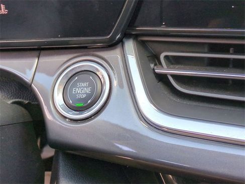 Certified 2024 Chevrolet Trax ACTIV w/ Sunroof Package image 17