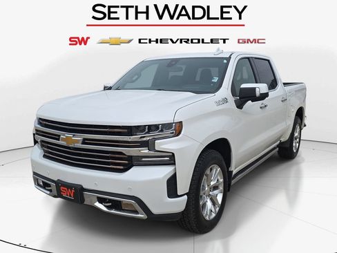 Used 2022 Chevrolet Silverado 1500 High Country w/ Technology Package AWD/4WD image 3