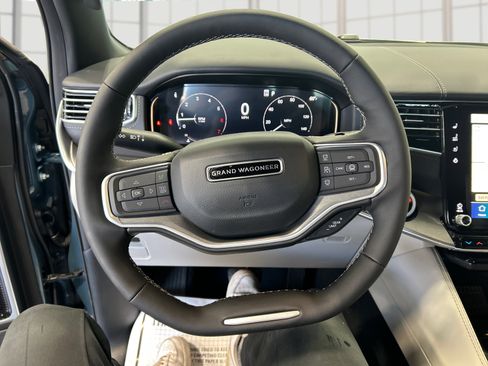 New 2026 Jeep Grand Wagoneer Limited AWD/4WD image 17