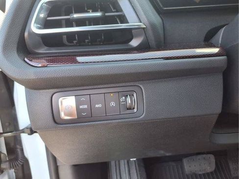 New 2026 Chevrolet Traverse RS w/ LPO, Floor Liner Package AWD/4WD image 26