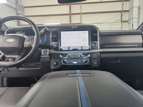 Used 2026 Ford F450 Platinum w/ FX4 Off-Road Package AWD/4WD image 19