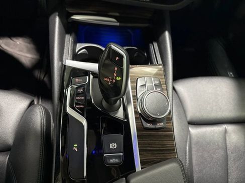 Used 2018 BMW 530i w/ Premium Package RWD image 20