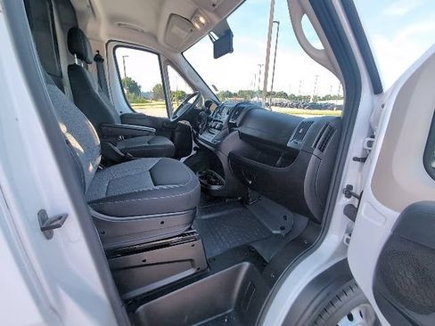 Used 2021 RAM ProMaster 1500 FWD image 4