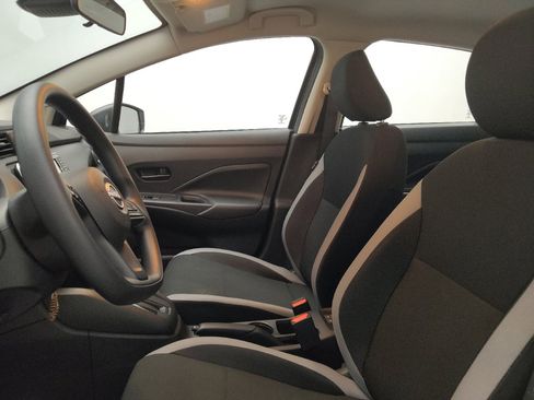 Used 2025 Nissan Versa S w/ Trunk Package FWD image 17