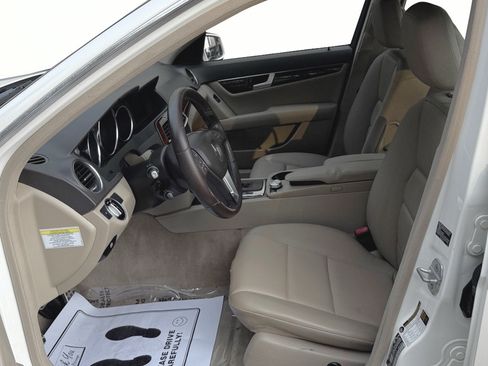 Used 2014 Mercedes-Benz C 300 4MATIC Sedan image 12