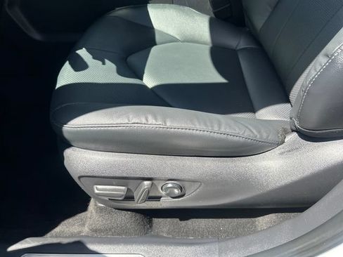 Certified 2025 Toyota Grand Highlander AWD image 30
