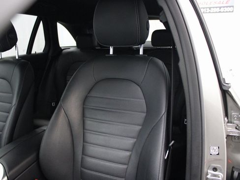 Used 2022 Mercedes-Benz GLC 300 4MATIC w/ Driver Assistance Package image 19