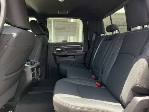New 2026 RAM 2500 Big Horn AWD/4WD image 23