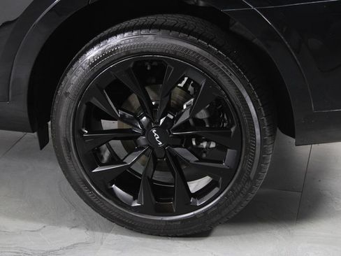 Used 2023 Kia Sorento SX AWD/4WD image 15