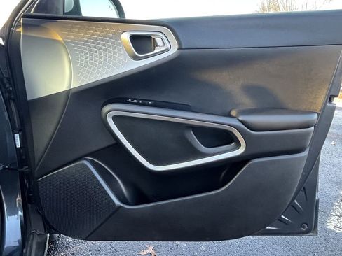 Used 2020 Kia Soul X-Line image 21