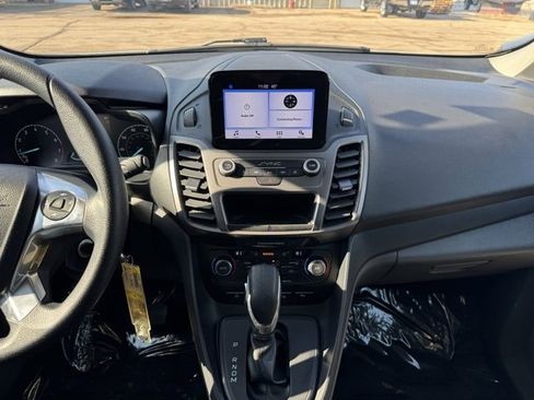 Used 2020 Ford Transit Connect XLT image 2