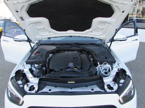 Used 2021 Mercedes-Benz E 350 Sedan w/ Premium Package image 38