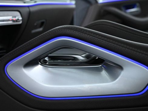 Used 2022 Mercedes-Benz GLS 450 4MATIC image 25