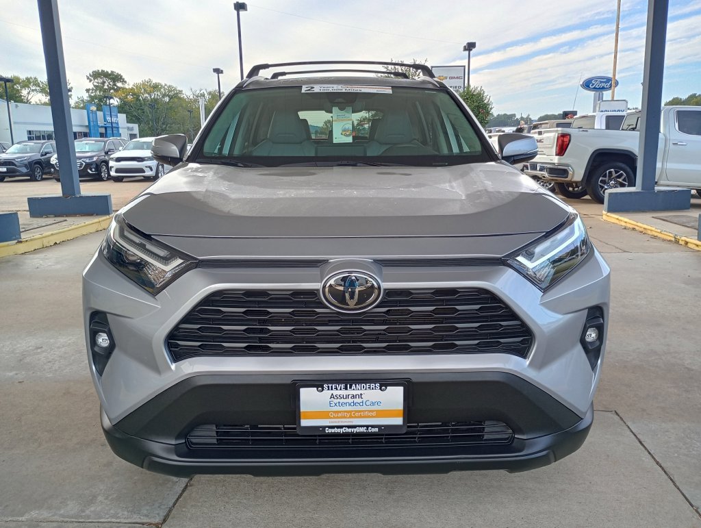 Used 2024 Toyota RAV4 XLE Premium FWD image 8
