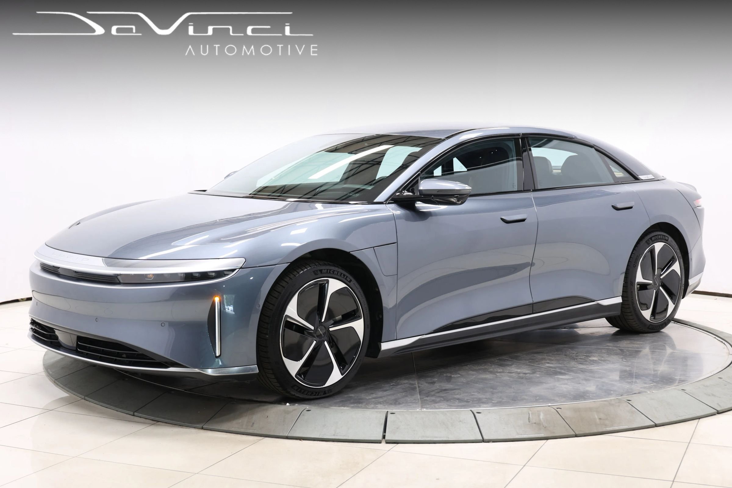 Used 2024 Lucid Air Touring AWD/4WD image 1