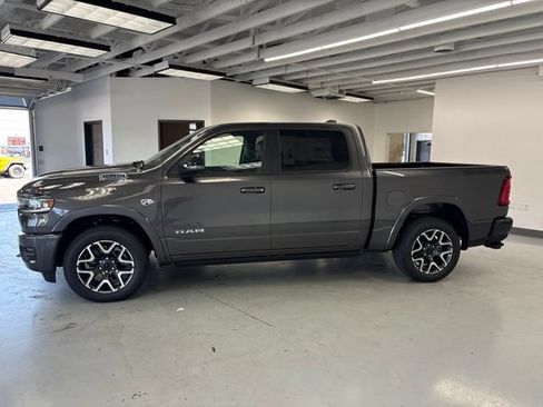 New 2026 RAM 1500 Laramie w/ Laramie Preferred Package AWD/4WD image 4