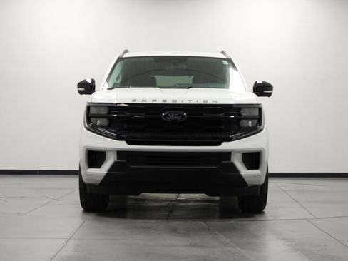 New 2026 Ford Expedition Active AWD/4WD image 9