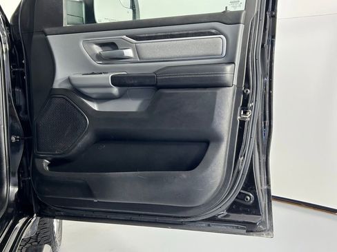 Used 2019 RAM 1500 Big Horn AWD/4WD image 9