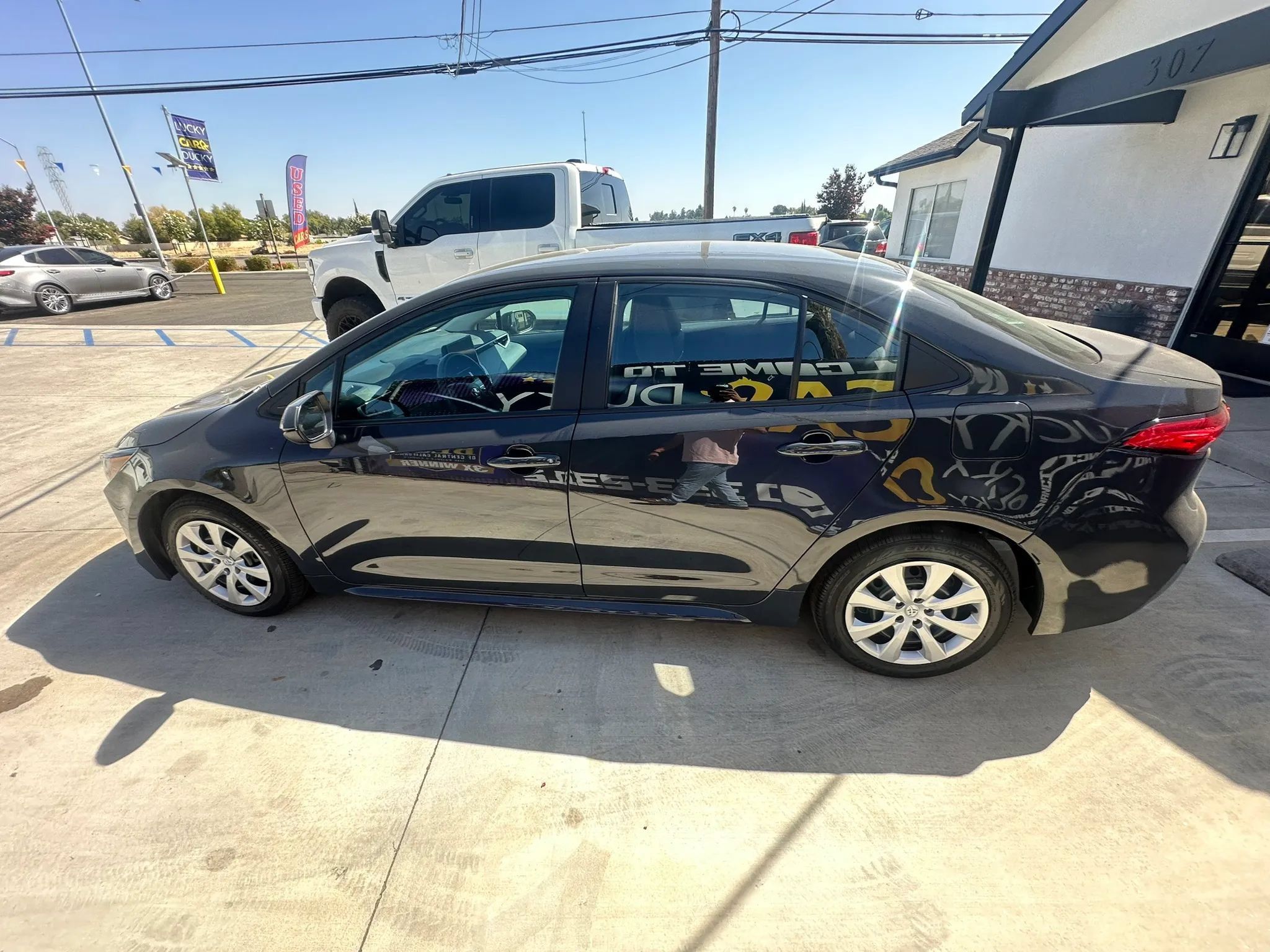 Used 2026 Toyota Corolla LE FWD image 13