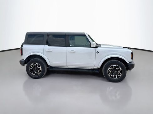 Used 2024 Ford Bronco Outer Banks AWD/4WD image 8