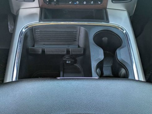 Used 2017 RAM 1500 Laramie w/ Convenience Group AWD/4WD image 21