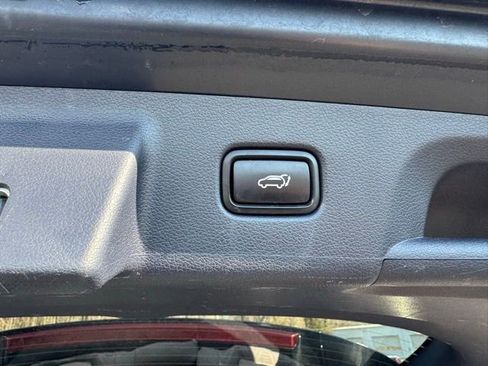 Used 2021 Hyundai Palisade Calligraphy image 13