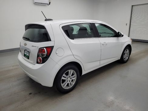 Used 2016 Chevrolet Sonic LT FWD image 10