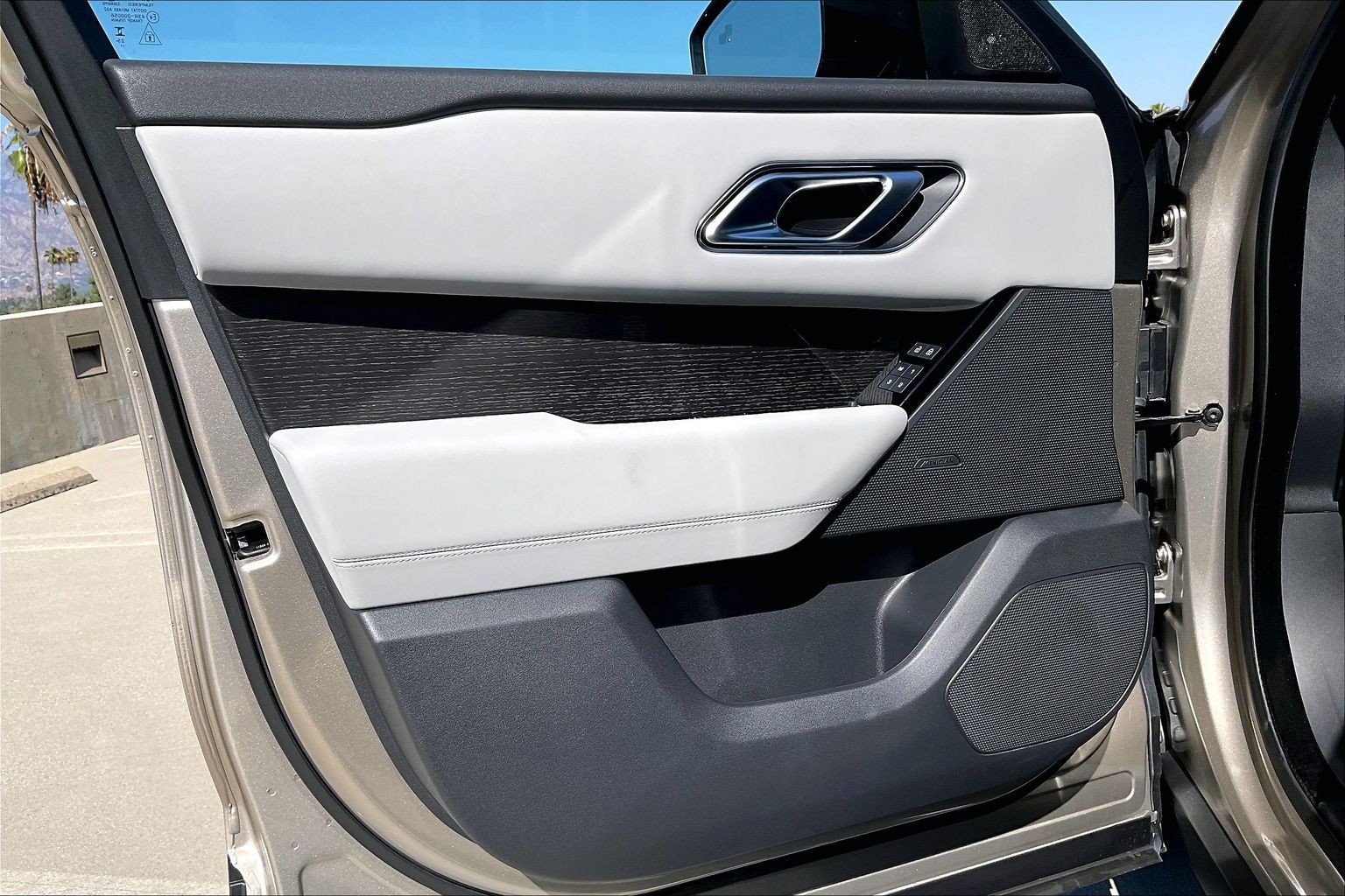 New 2026 Land Rover Range Rover Velar S AWD/4WD image 14