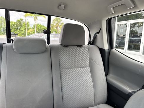 Used 2021 Toyota Tacoma SR AWD/4WD image 19