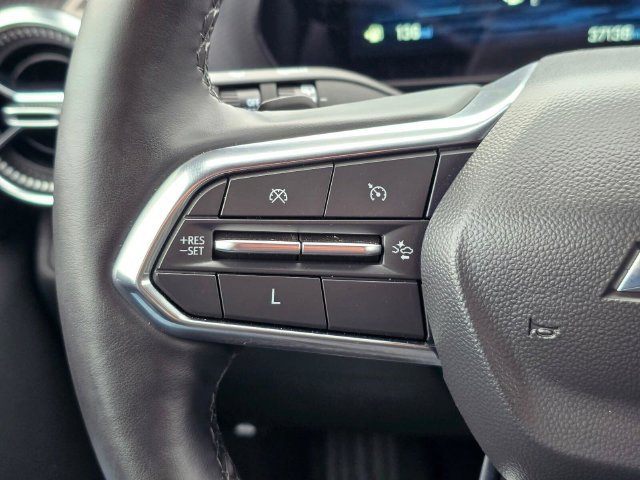 Used 2025 Chevrolet Equinox LT FWD image 33