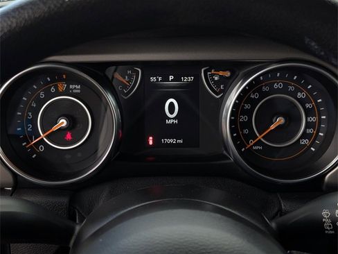 Used 2021 Jeep Wrangler Sport image 11