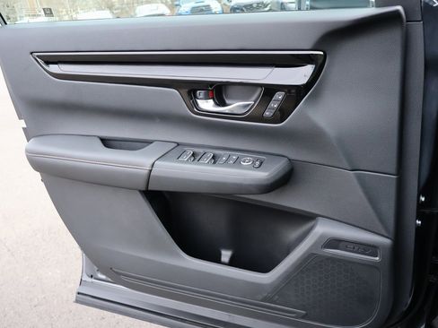 Certified 2025 Honda CR-V Sport Touring image 32