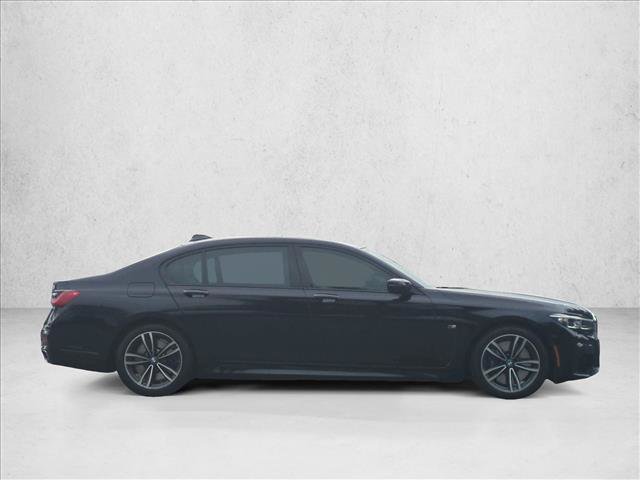 Used 2021 BMW 750i xDrive w/ Executive Package AWD/4WD image 4