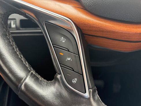 Used 2020 Cadillac XT5 Premium Luxury FWD image 30