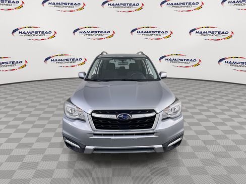 Used 2018 Subaru Forester 2.5i Premium AWD/4WD image 3